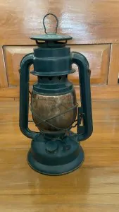 ตะเกียงรั้วเก่า: เสน่ห์แห่งกาลเวลา เพิ่มความคลาสสิกให้กับบ้านของคุณ