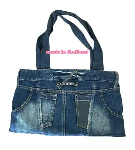 กระเป๋าผ้ายีนส์สุดเท่ ดัดแปลงจากกางเกงยีนส์รักษ์โลก